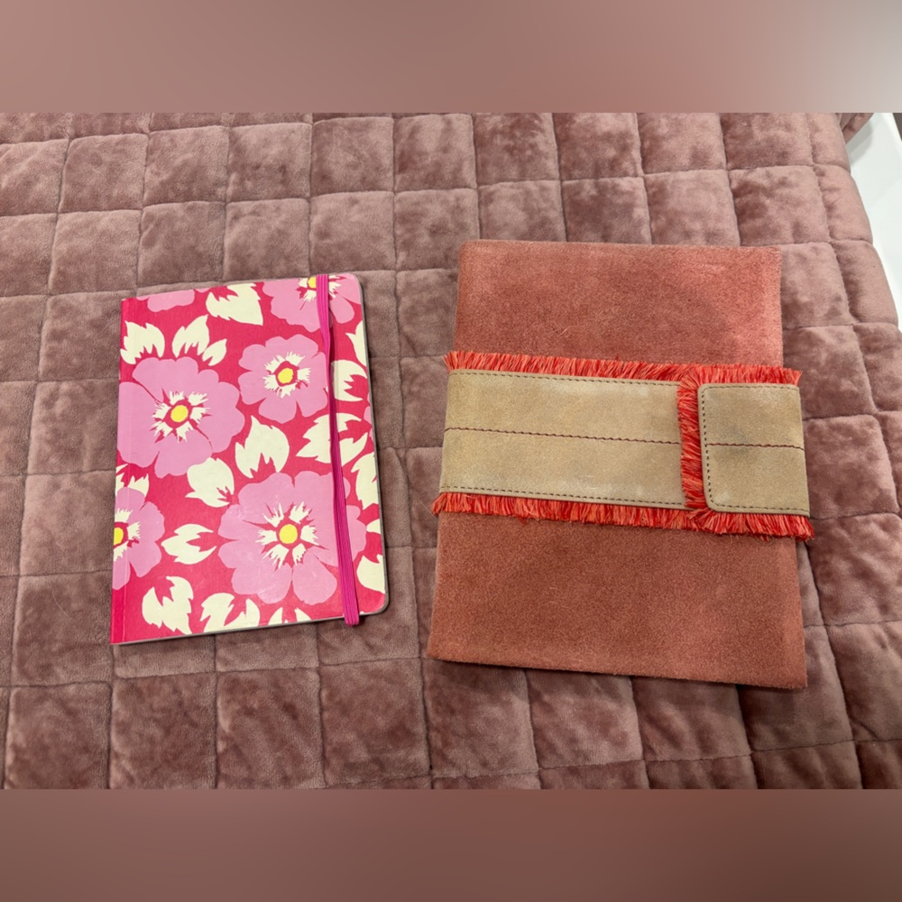 Pink notebook set.